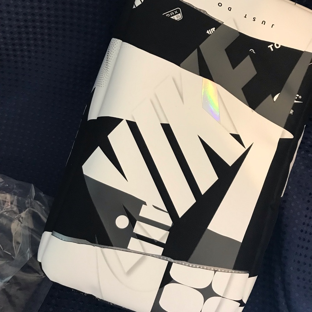 Nike black white and reflective. Shoe Bag NEW
